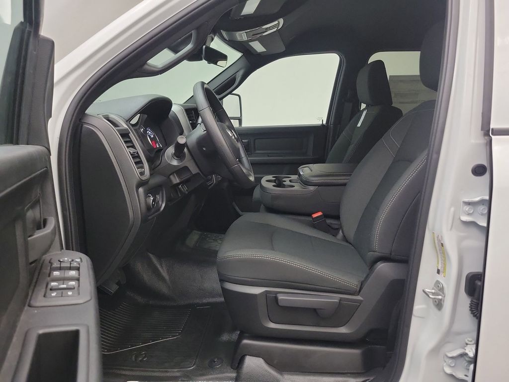 New 2026 Ram 5500 Chassis Cab 5500 TRADESMAN CHASSIS CREW CAB 4X4 84' CA Pickup