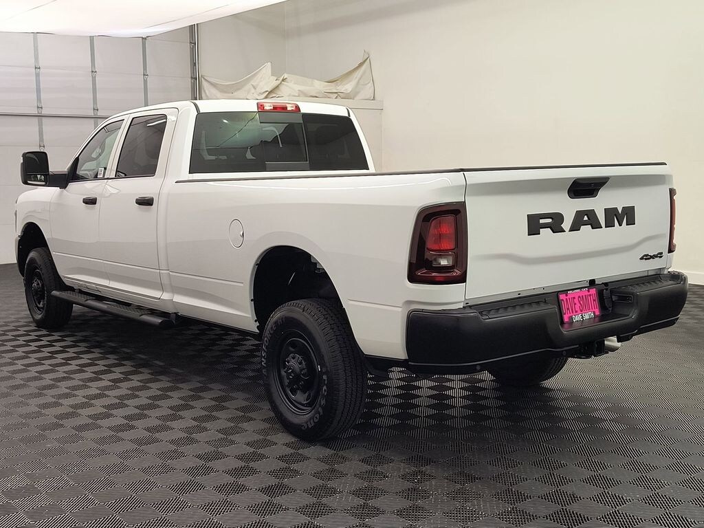 New 2026 Ram 2500 TRADESMAN CREW CAB 4X4 8' BOX Pickup