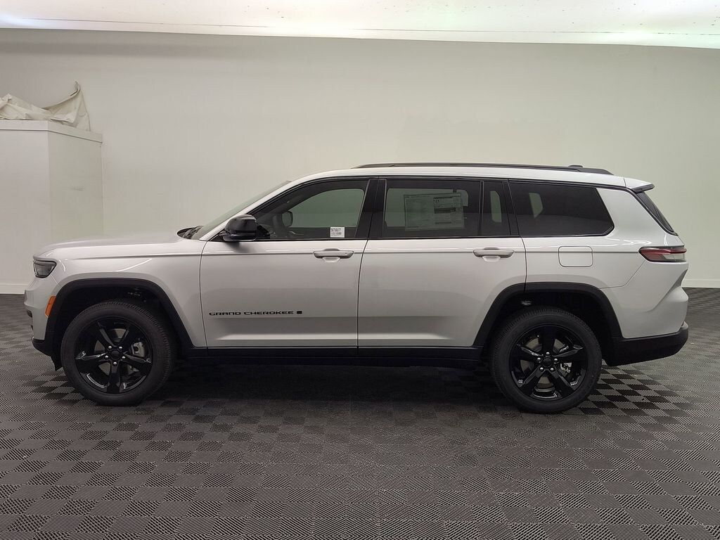 New 2025 Jeep Grand Cherokee L ALTITUDE X 4X4 Sport Utility