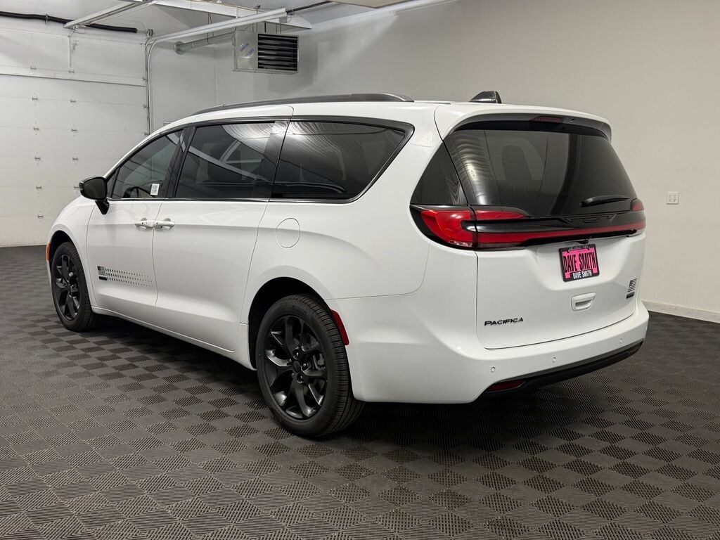 New 2027 Chrysler Pacifica SELECT AWD Passenger Van