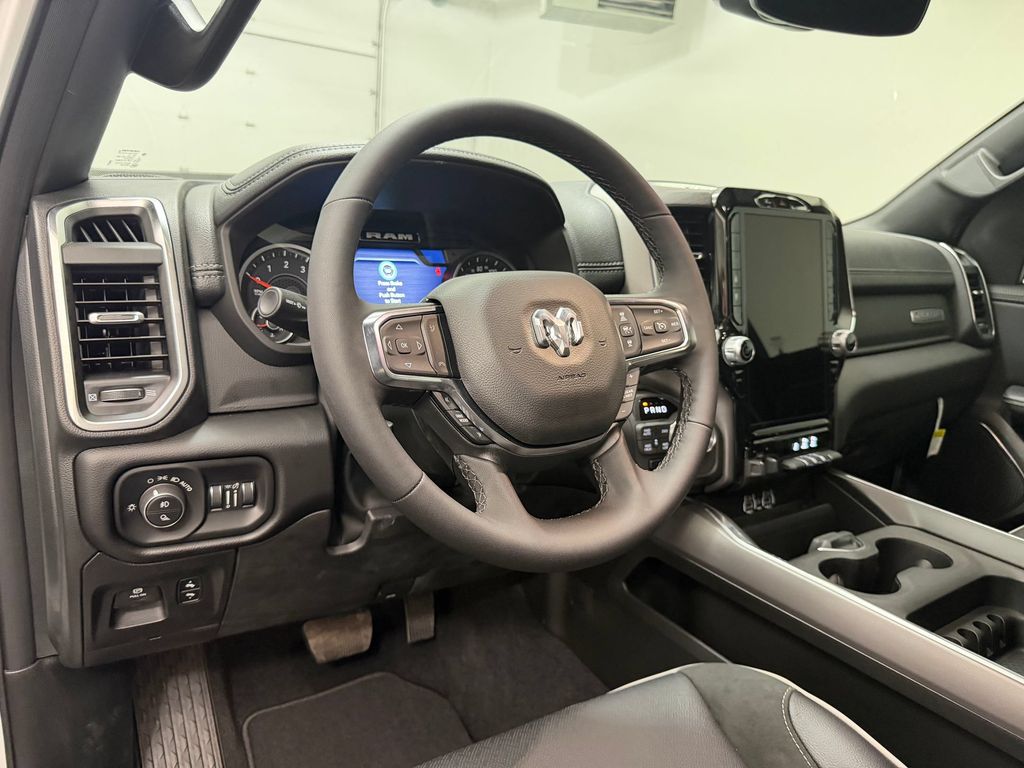 New 2026 Ram 1500 LARAMIE CREW CAB 4X4 5'7 BOX Pickup