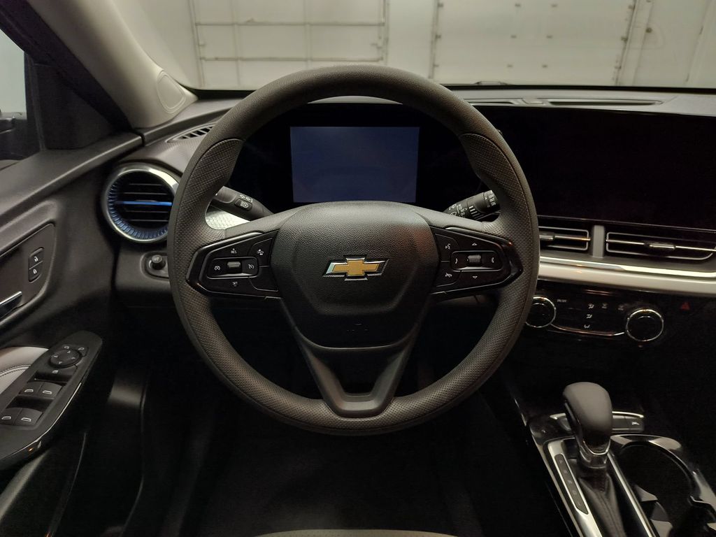 2026 Chevrolet Trax LT - Photo 25