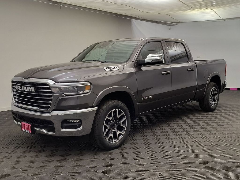 New 2026 Ram 1500 LARAMIE CREW CAB 4X4 6'4 BOX Pickup