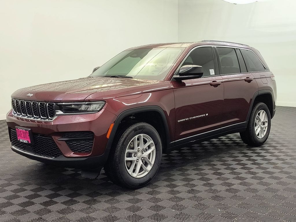 New 2025 Jeep Grand Cherokee LAREDO X 4X4 Sport Utility