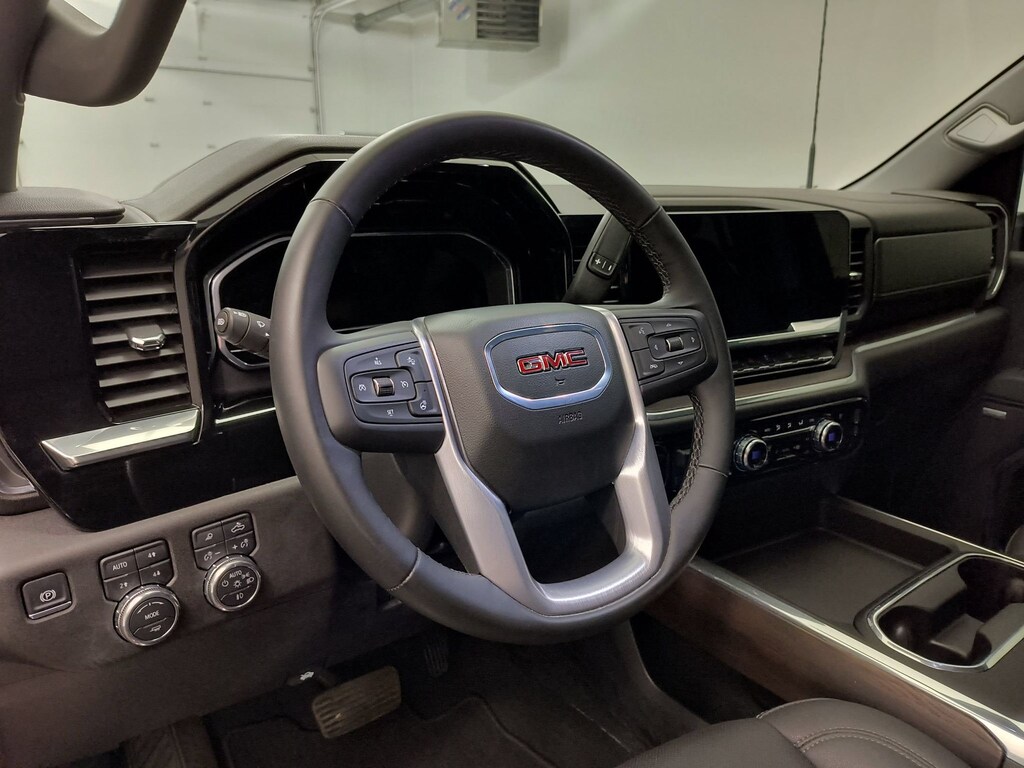 Used 2025 GMC Sierra 2500 HD SLT Truck Crew Cab