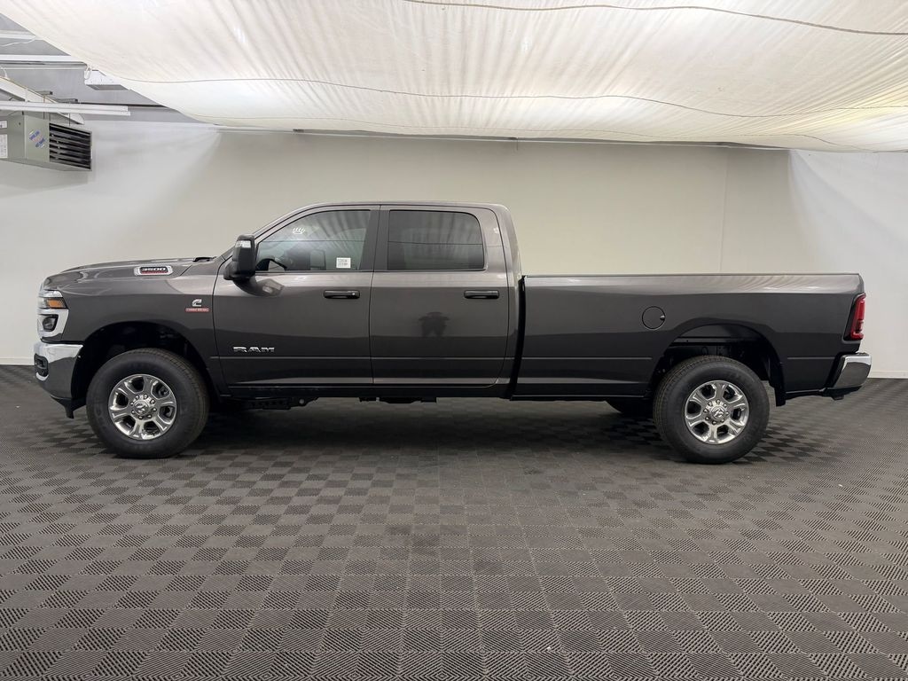 New 2026 Ram 3500 BIG HORN CREW CAB 4X4 8' BOX Pickup
