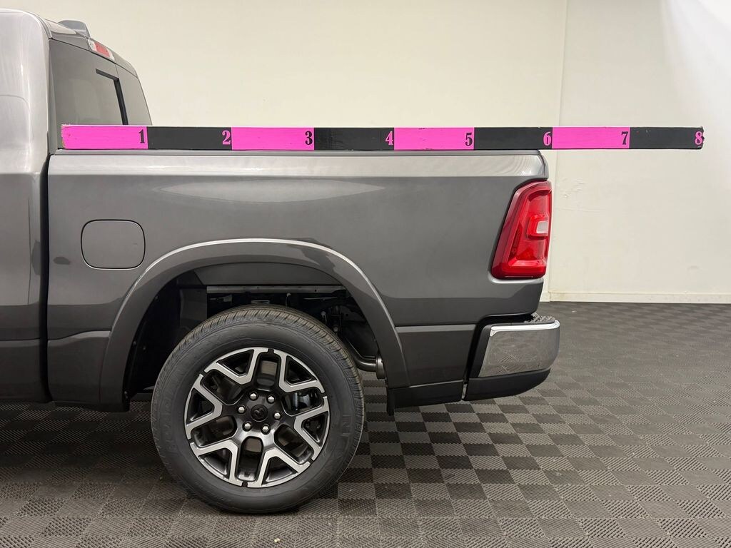 New 2026 Ram 1500 LARAMIE CREW CAB 4X4 5'7 BOX Pickup