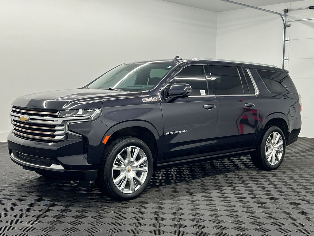 2024 Chevrolet Suburban High Country's photo