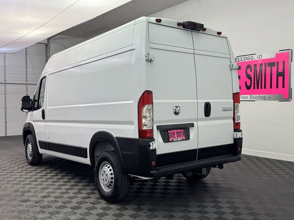 New 2025 Ram ProMaster PROMASTER 1500 TRADESMAN CARGO VAN HIGH ROOF 136' Cargo Van