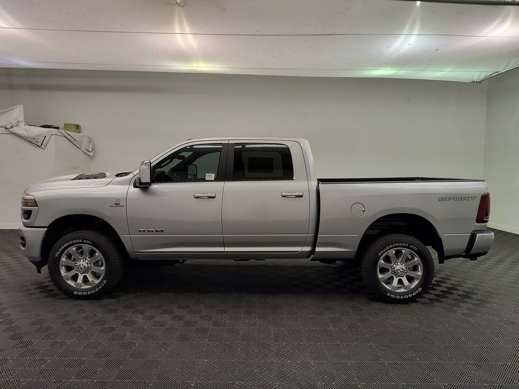 New 2026 Ram 2500 LARAMIE CREW CAB 4X4 6'4 BOX Pickup