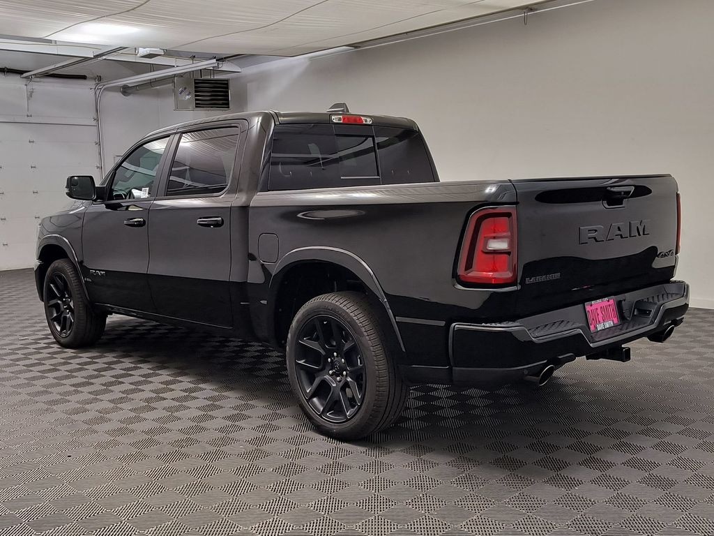 New 2026 Ram 1500 LARAMIE CREW CAB 4X4 5'7 BOX Pickup