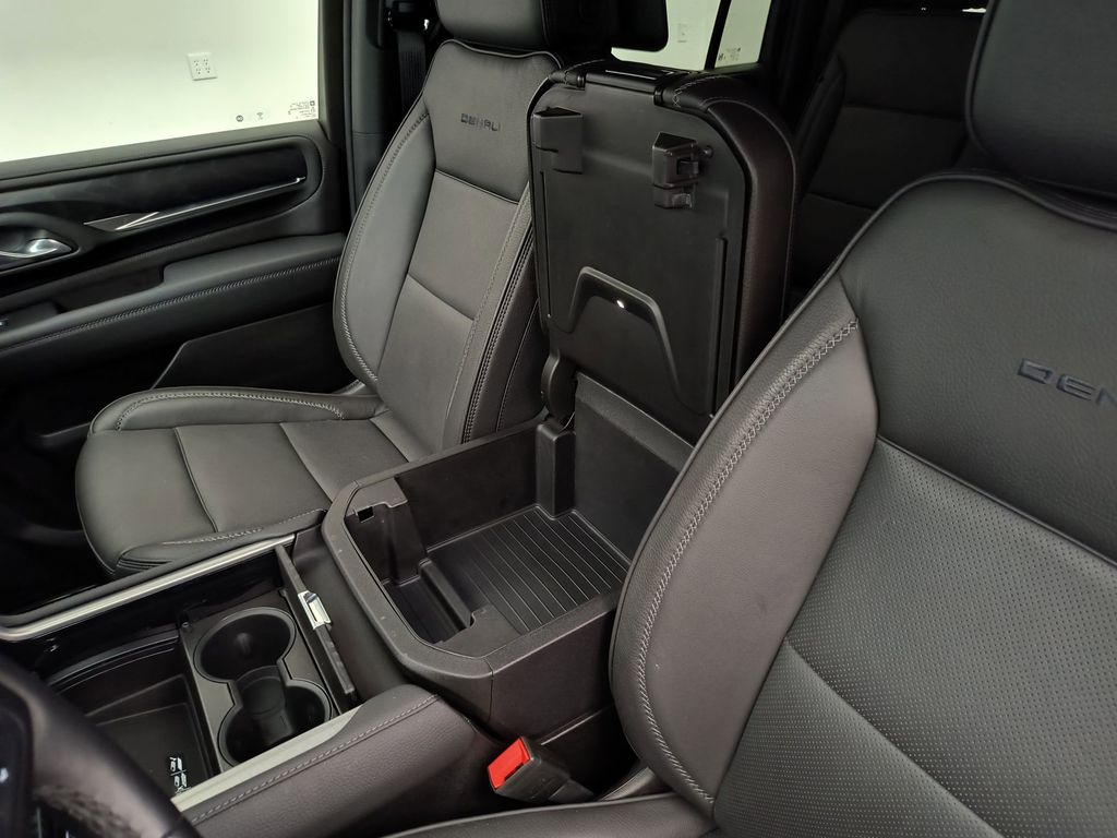 2024 GMC Yukon XL Denali - Photo 28