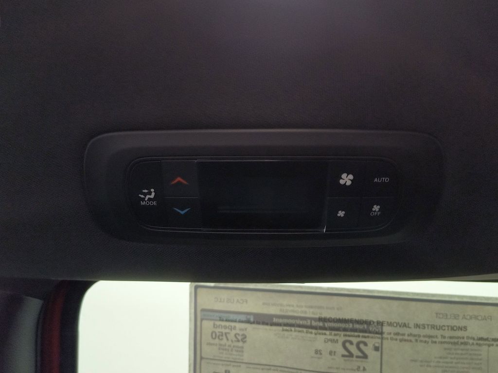 2026 Chrysler Pacifica Select - Photo 15