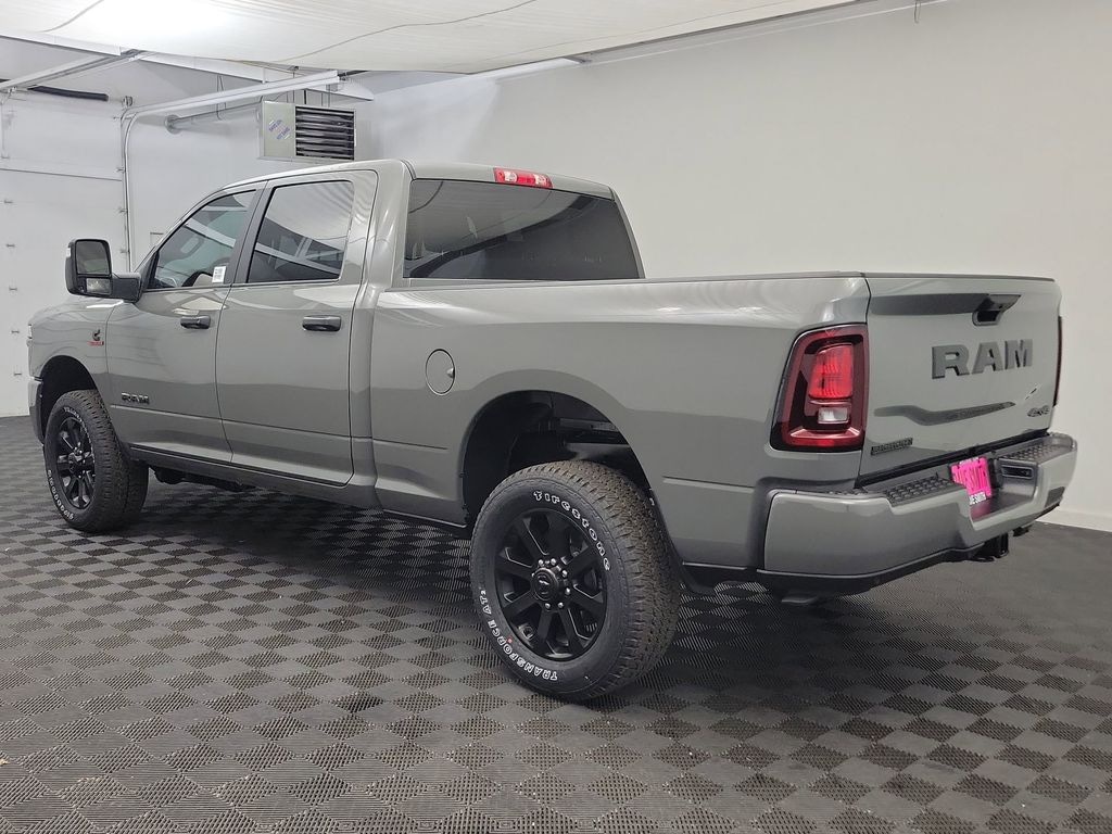 New 2026 Ram 2500 BIG HORN CREW CAB 4X4 6'4 BOX Pickup