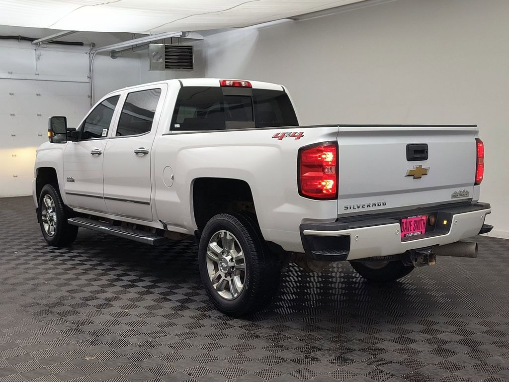 Used 2019 Chevrolet Silverado 2500HD High Country Truck Crew Cab