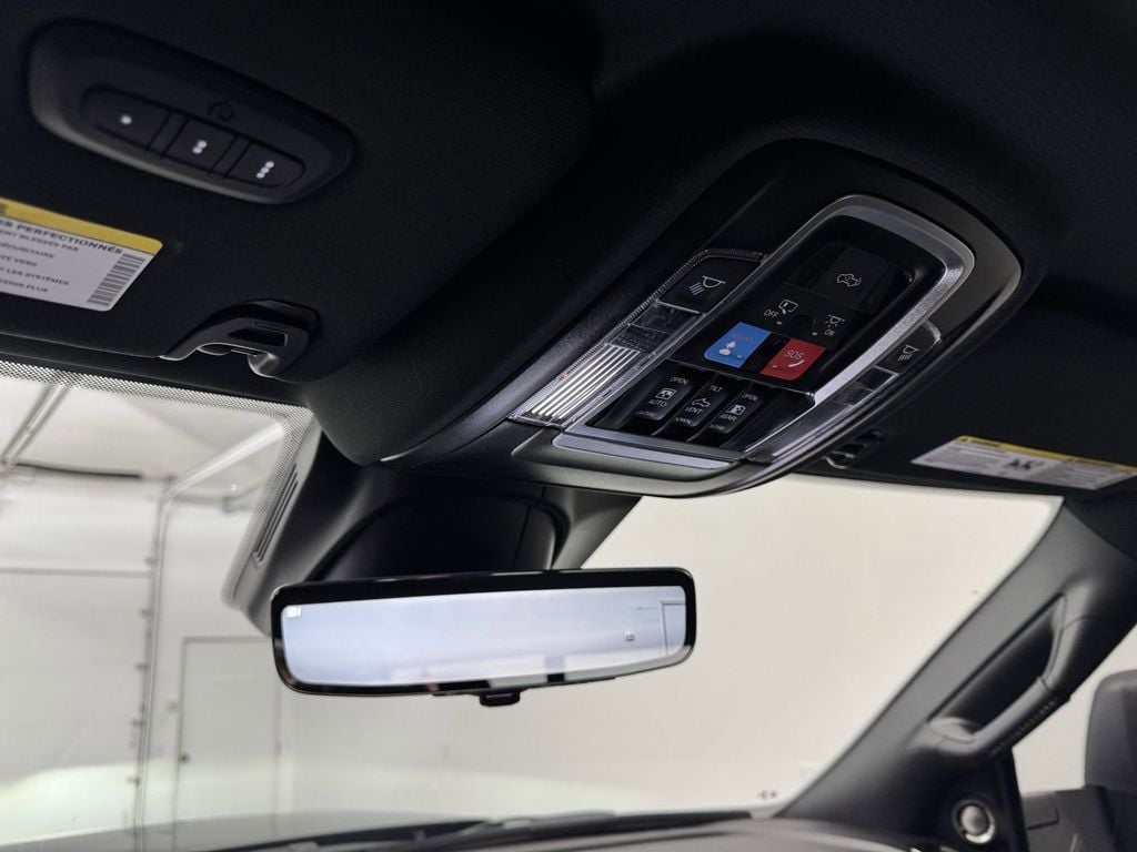 2025 RAM 3500 Limited - Photo 16