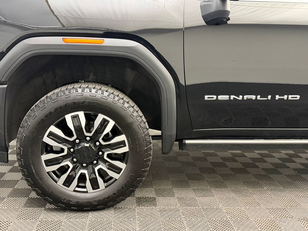 2025 GMC Sierra 2500HD Denali Ultimate - Photo 11