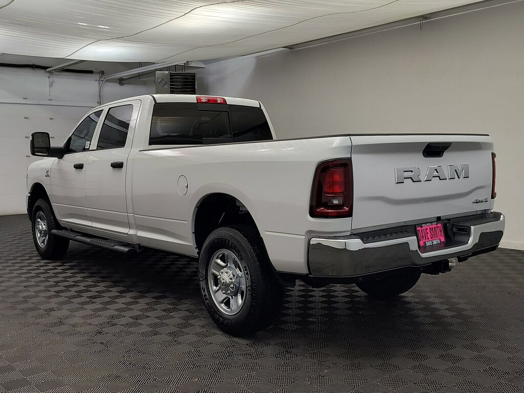 New 2026 Ram 3500 TRADESMAN CREW CAB 4X4 8' BOX Pickup