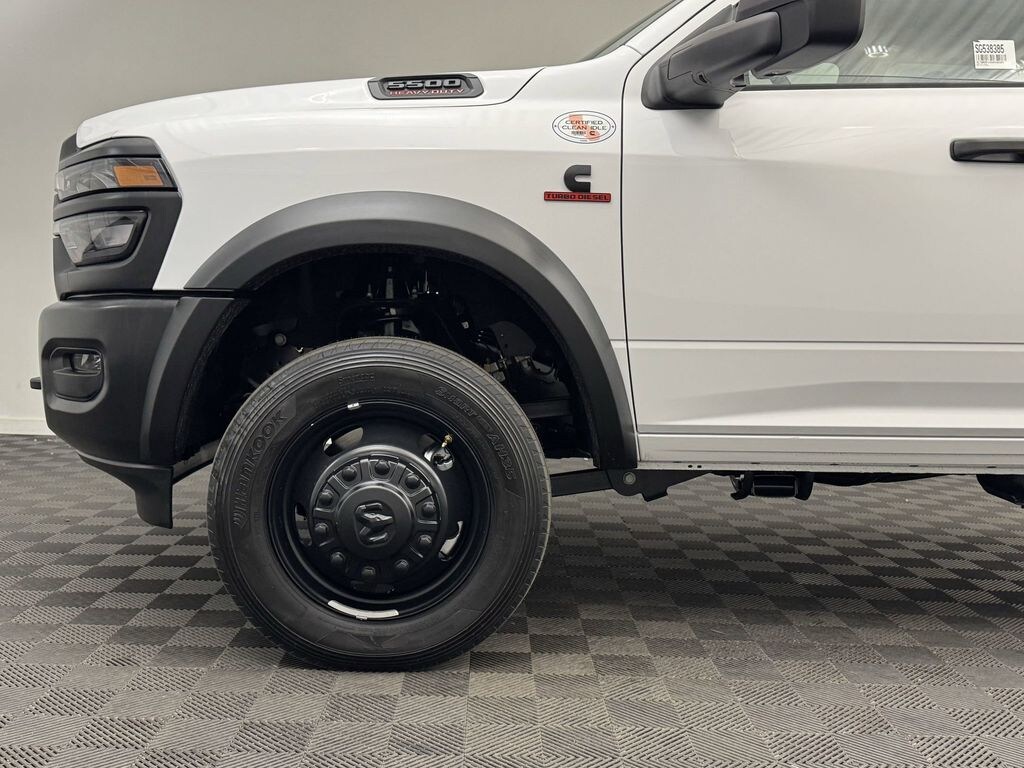 New 2025 Ram 5500 Chassis Cab 5500 TRADESMAN CHASSIS CREW CAB 4X4 84' CA Pickup