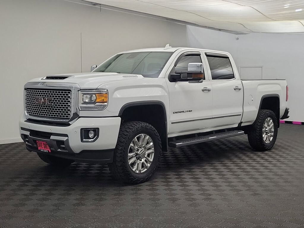 Used 2017 GMC Sierra 2500HD Denali Truck Crew Cab