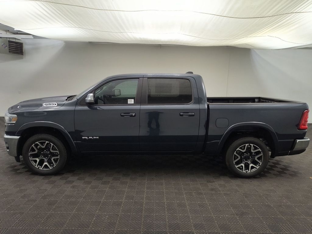 New 2026 Ram 1500 LARAMIE CREW CAB 4X4 5'7 BOX Pickup