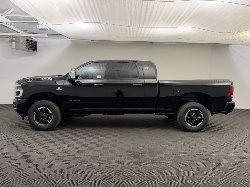 New 2026 Ram 3500 LARAMIE MEGA CAB 4X4 6'4 BOX Pickup