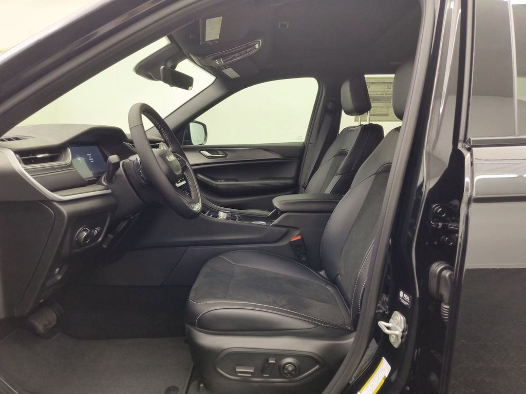 New 2025 Jeep Grand Cherokee ALTITUDE X 4X4 Sport Utility