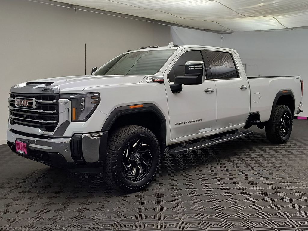 2024 GMC Sierra 4WD Crew Cab Standard Box SLT's photo