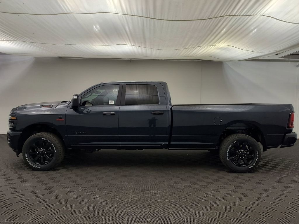 New 2026 Ram 3500 BIG HORN CREW CAB 4X4 8' BOX Pickup