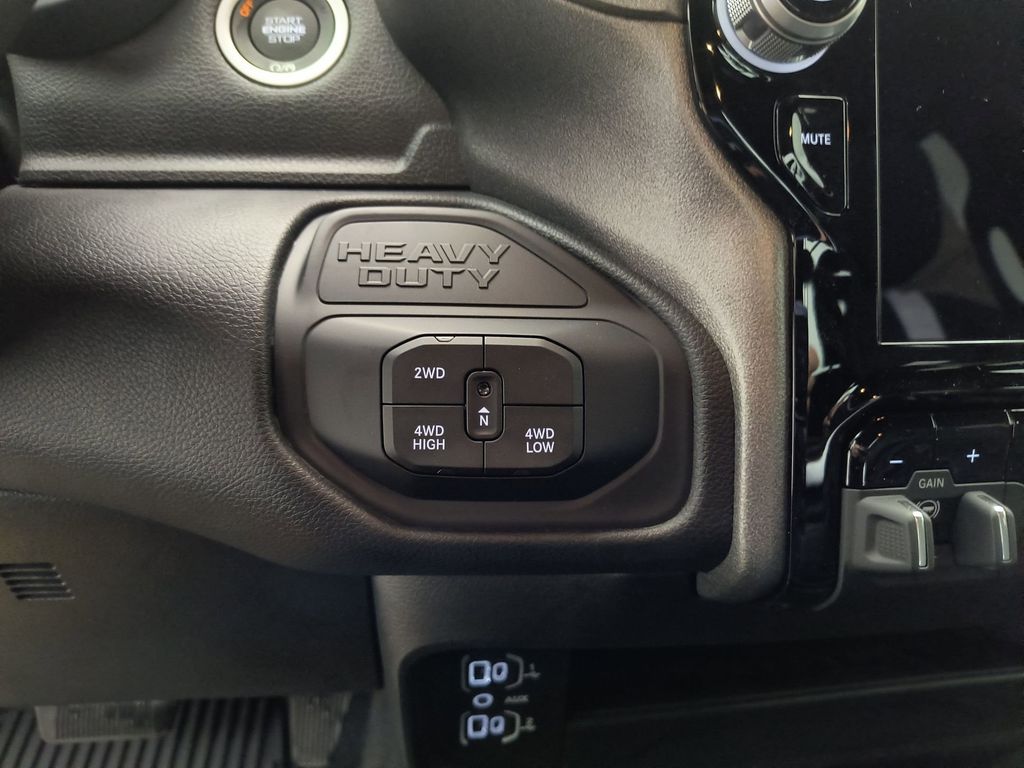 2025 RAM 2500 Tradesman - Photo 26