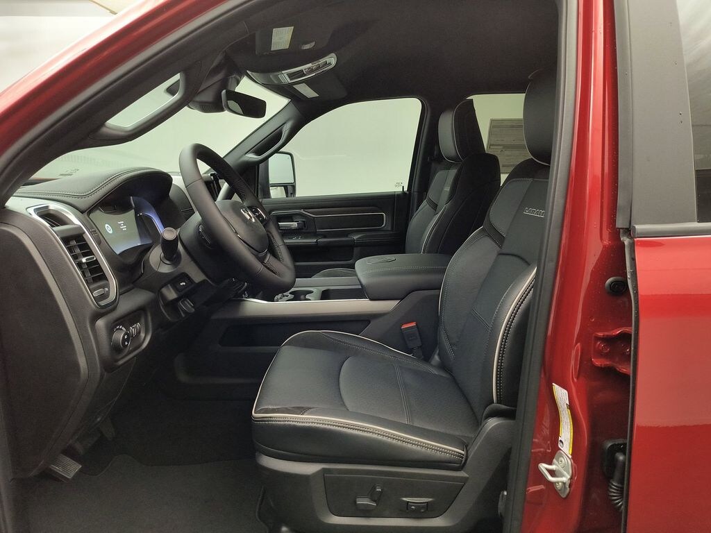 New 2026 Ram 2500 LARAMIE CREW CAB 4X4 6'4 BOX Pickup