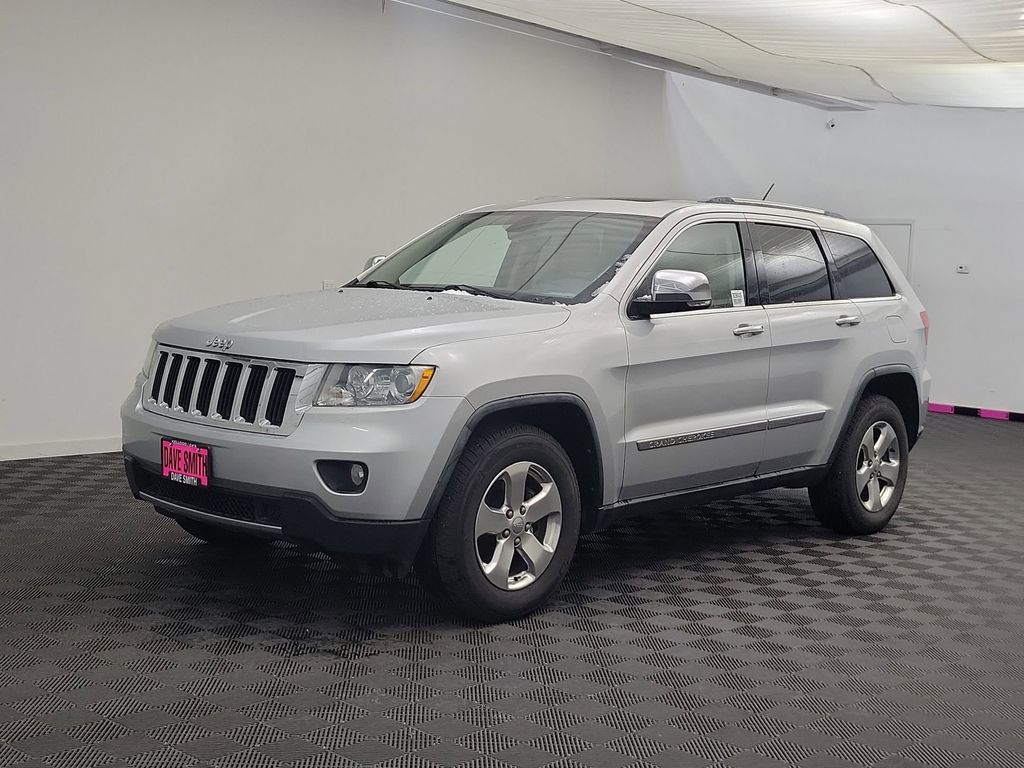 2011 Jeep Grand Cherokee Limited's photo