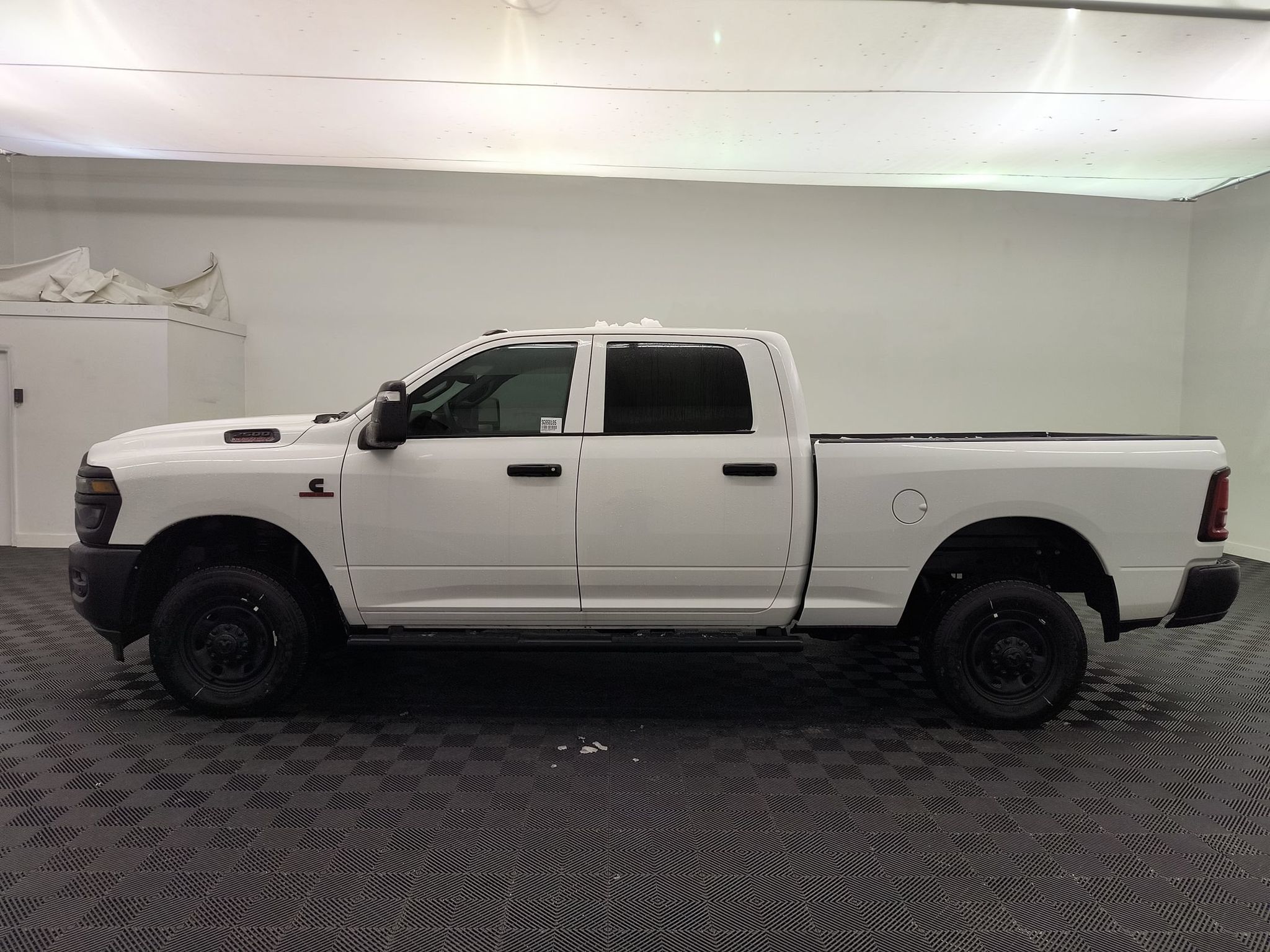 2025 RAM 2500 Tradesman - Photo 2