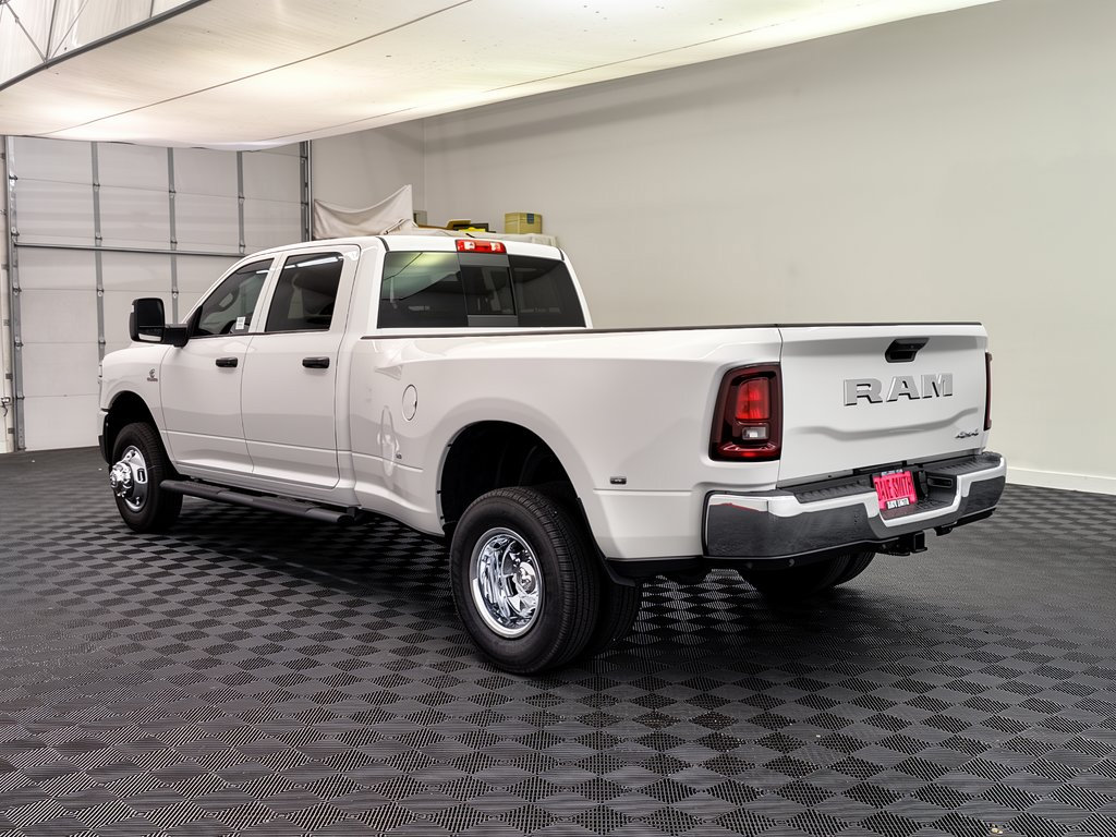 New 2027 Ram 3500 TRADESMAN CREW CAB 4X4 8' BOX Pickup