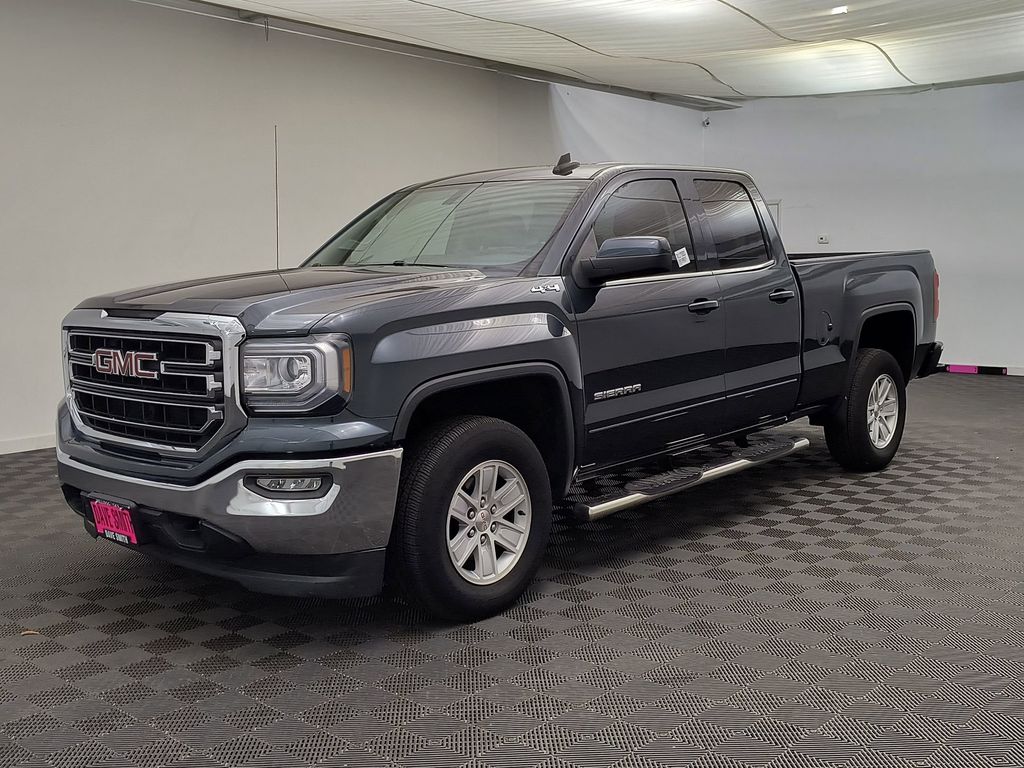 2019 GMC Sierra 4WD Double Cab Standard Box SLE's photo