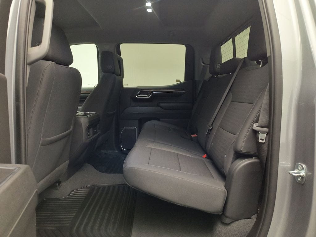 2023 Chevrolet Silverado 1500 RST - Photo 11