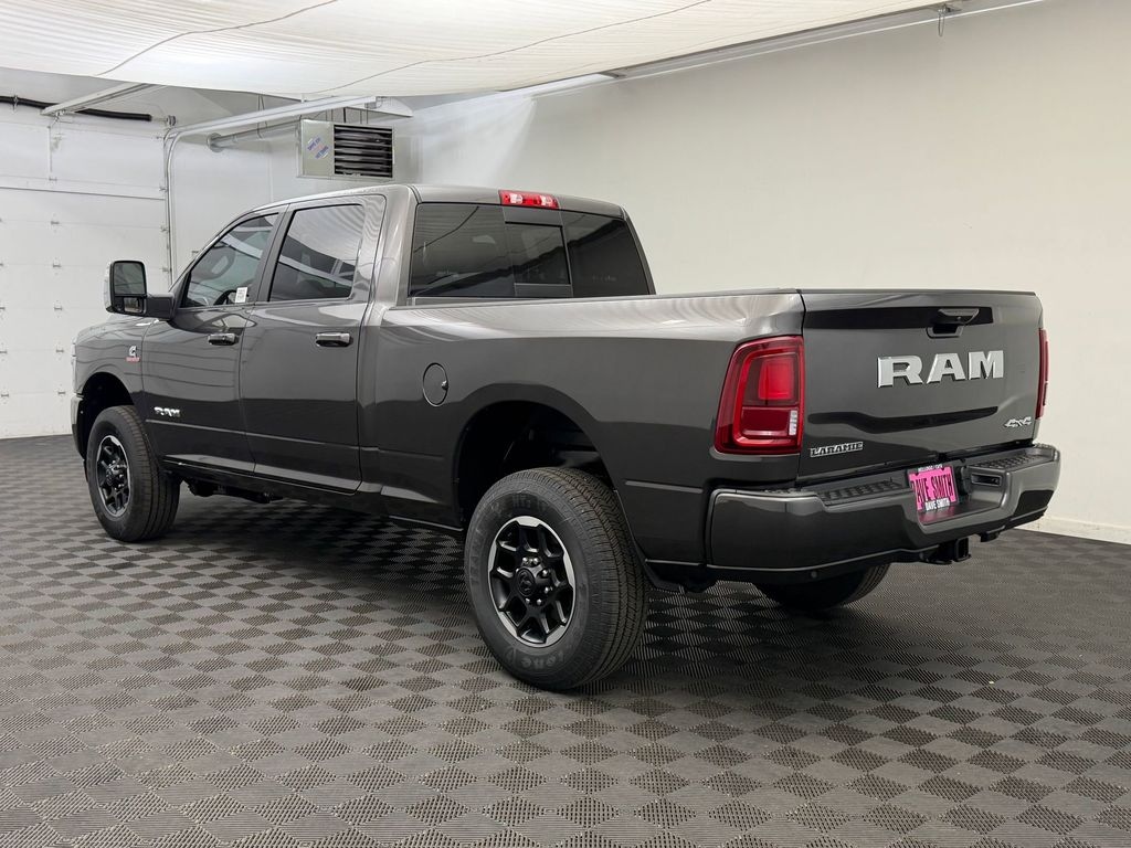 New 2026 Ram 2500 LARAMIE CREW CAB 4X4 6'4 BOX Pickup