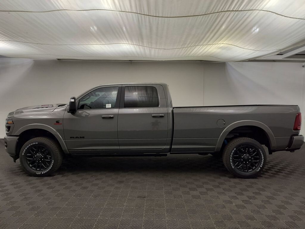 New 2026 Ram 2500 LIMITED CREW CAB 4X4 8' BOX Pickup
