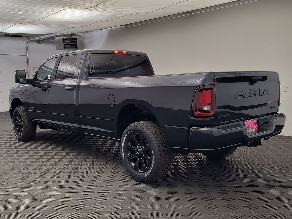New 2026 Ram 3500 BIG HORN CREW CAB 4X4 8' BOX Pickup