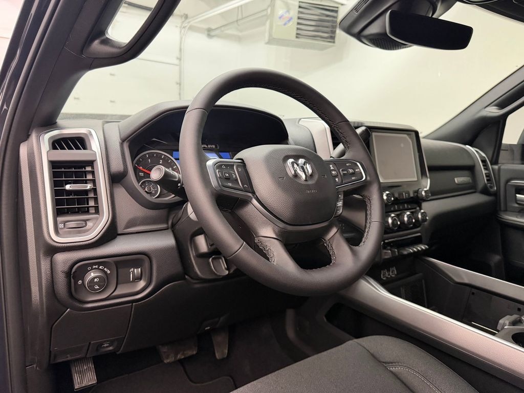 New 2026 Ram 3500 BIG HORN CREW CAB 4X4 6'4 BOX Pickup