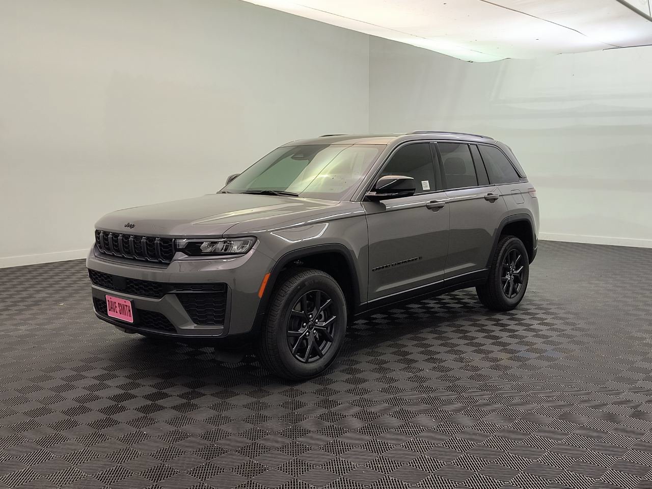 New 2027 Jeep Grand Cherokee 2 Row LAREDO 4X4 Sport Utility