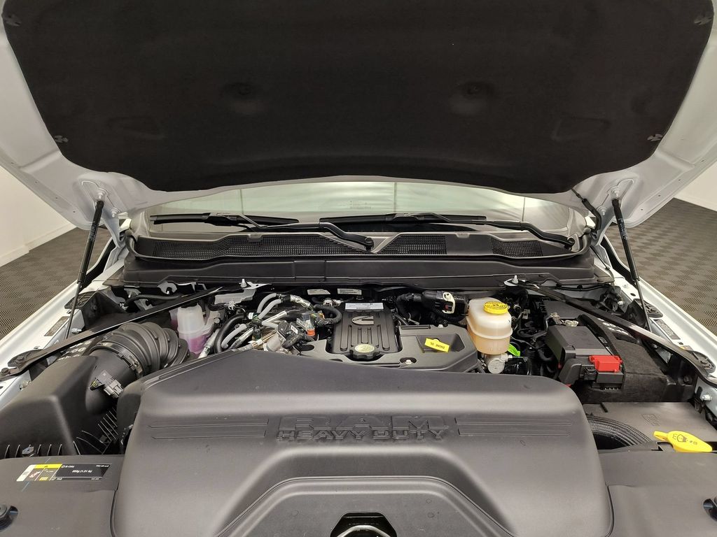 2025 RAM 2500 Tradesman - Photo 32