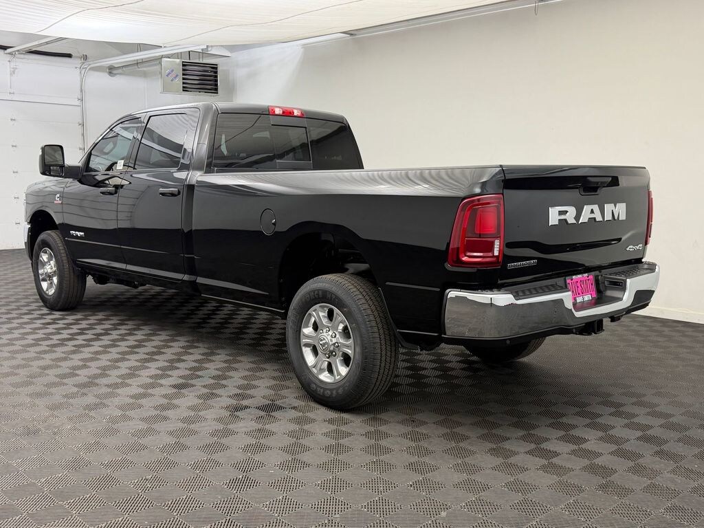 New 2026 Ram 2500 BIG HORN CREW CAB 4X4 8' BOX Pickup