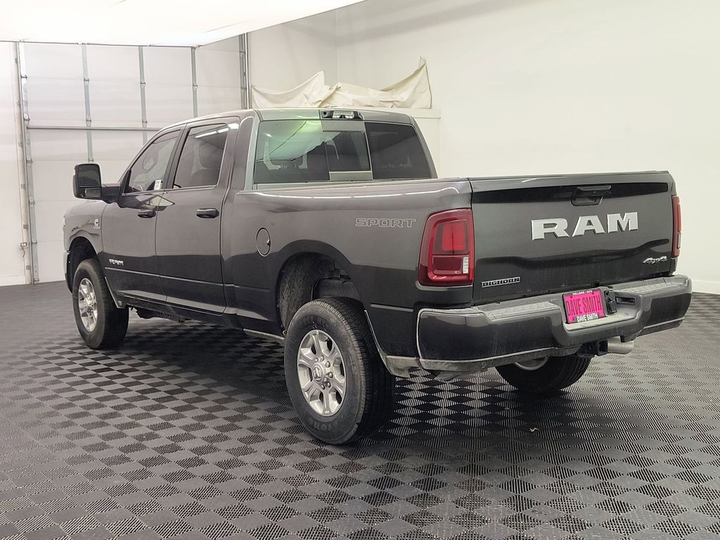 New 2025 Ram 2500 BIG HORN CREW CAB 4X4 6'4 BOX Pickup