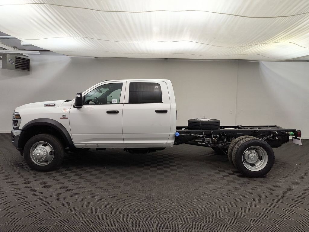 New 2026 Ram 5500 Chassis Cab 5500 TRADESMAN CHASSIS CREW CAB 4X4 60' CA Pickup
