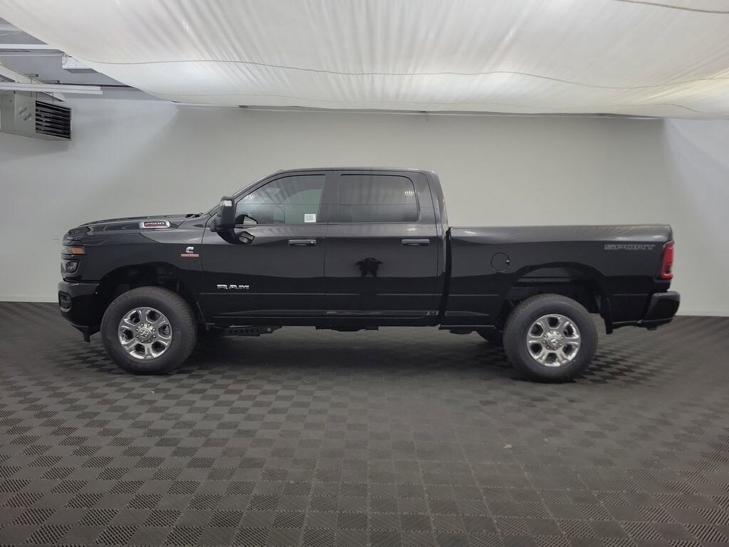 New 2026 Ram 2500 BIG HORN CREW CAB 4X4 6'4 BOX Pickup