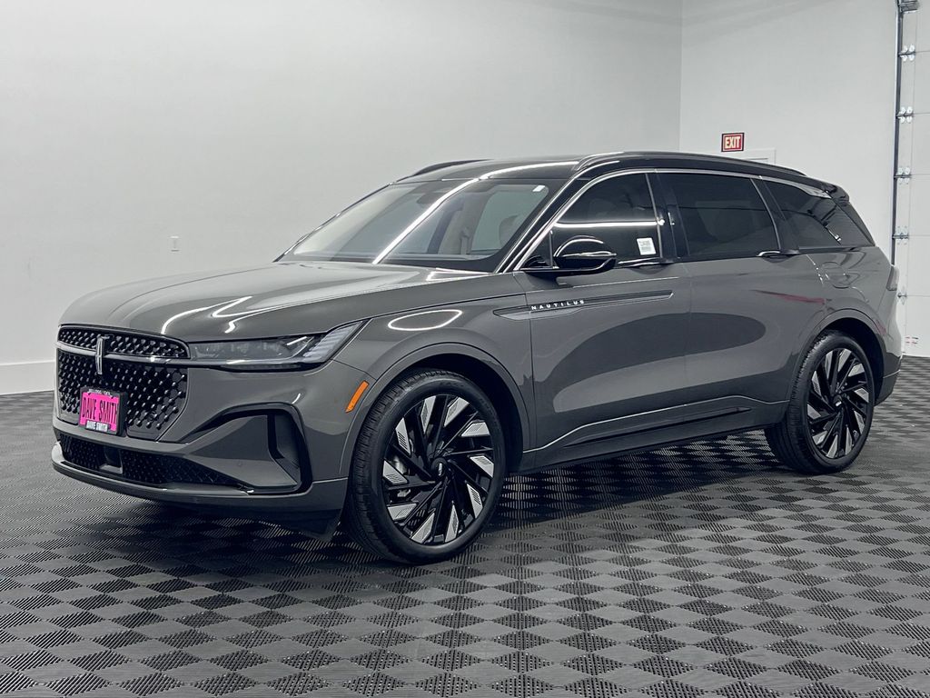 2025 Lincoln Nautilus Black Label AWD's photo