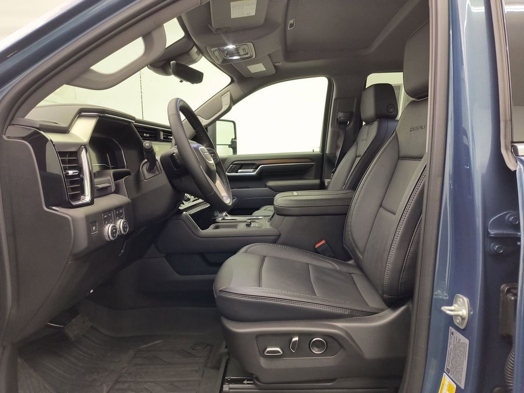 Used 2025 GMC Sierra 3500 HD Denali Truck Crew Cab
