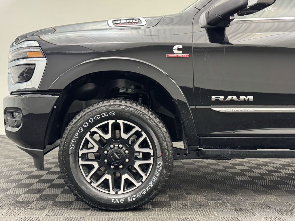 2025 RAM 3500 Limited - Photo 22