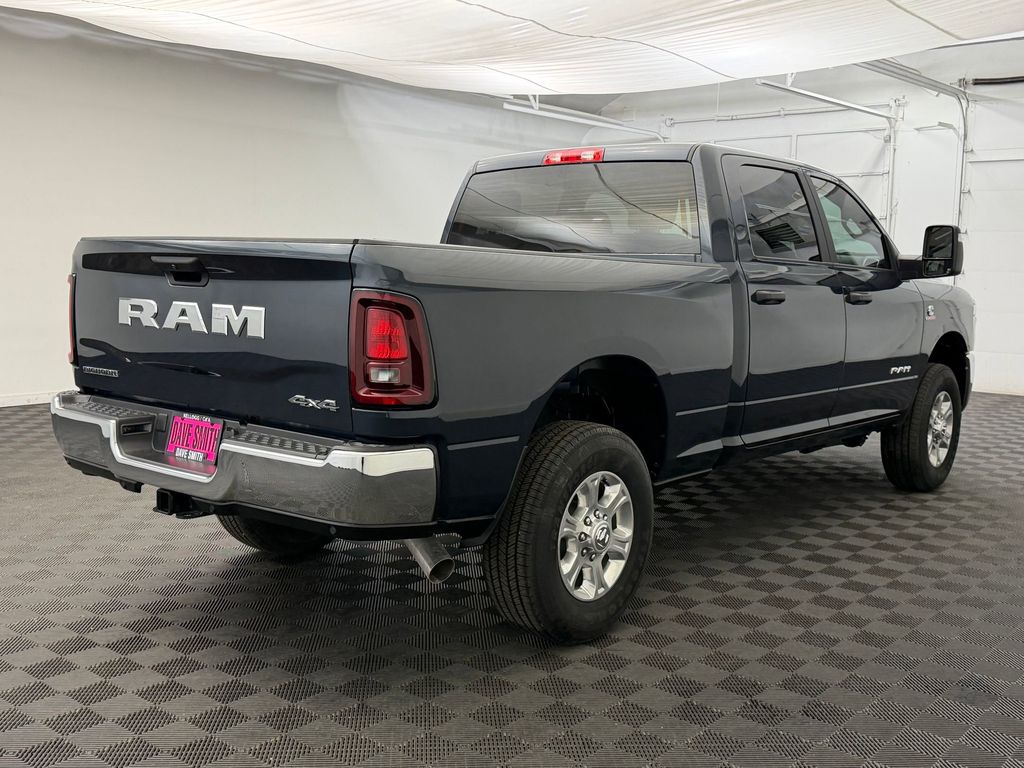 2026 RAM 3500 Big Horn - Photo 9